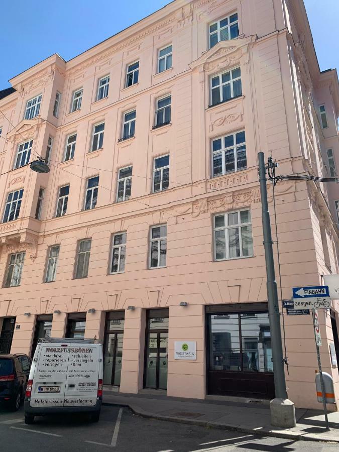 Classy Apartment, 10 Min To The Centre Wien Exteriör bild